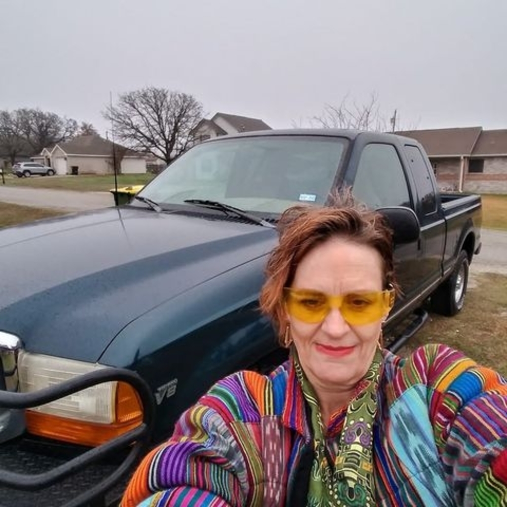 Meet your Posher, Lisa